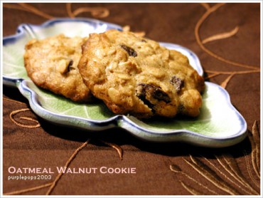 Oatmeal Walnut Cookies