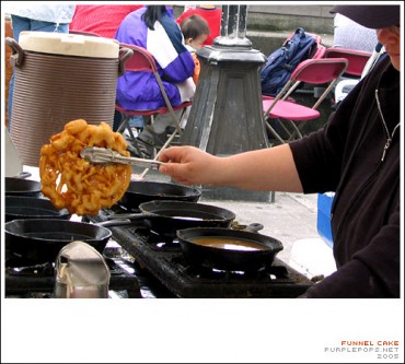 깔때기 사이로, Funnel Cake