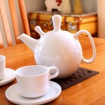 White Porcelain Teapot 
